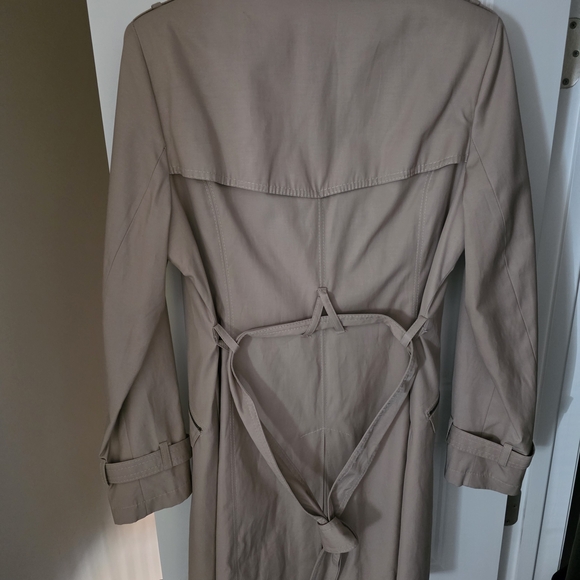 DKNY Classic Trench Coat - Picture 8 of 16